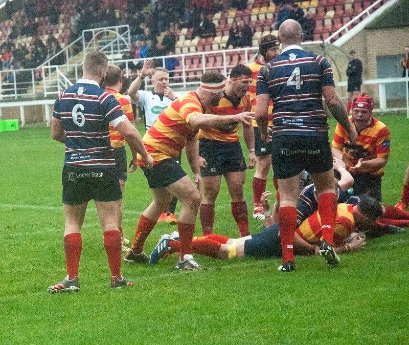 West gain bonus point win with last minute try